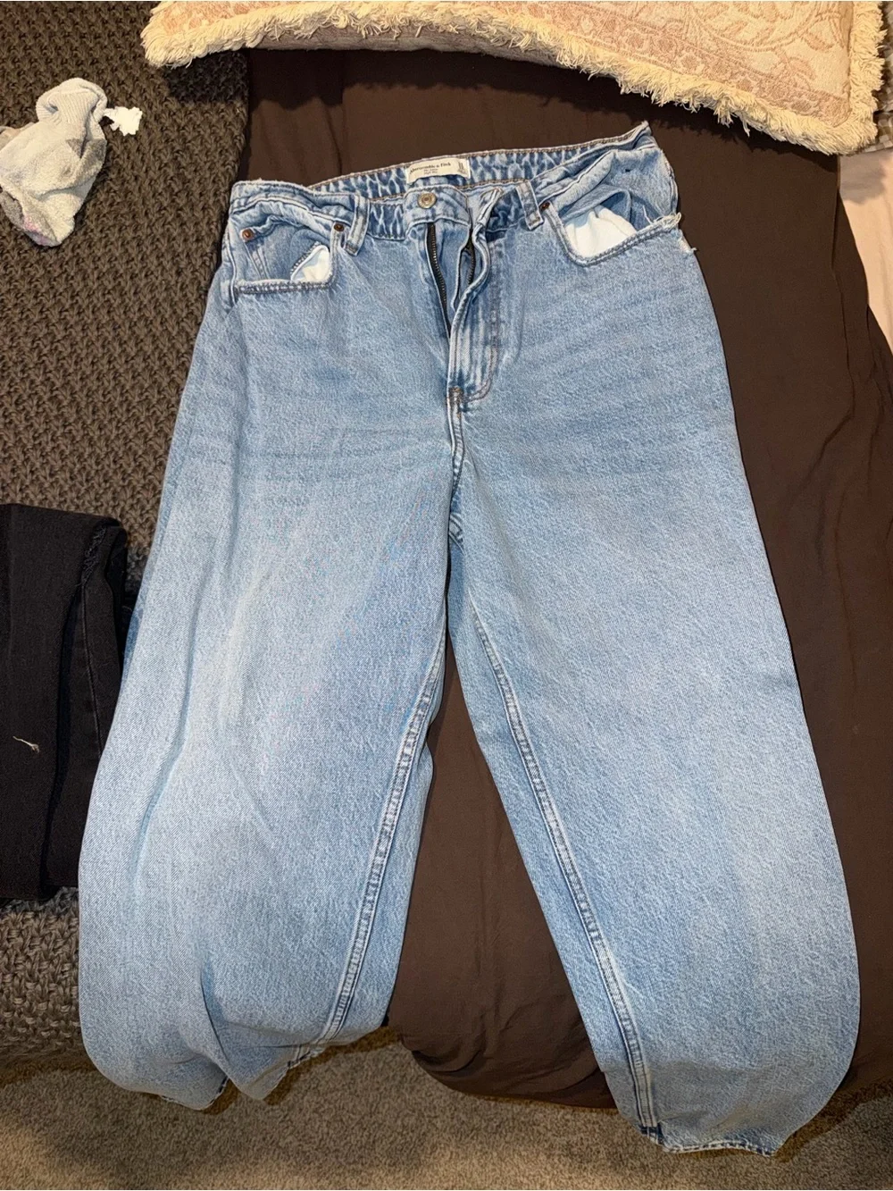 Abercrombie the loose jeans - Picture 2 of 4